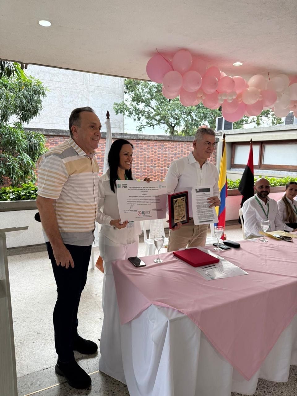 eeee98e8-c915-449b-b5d5-883417736f38