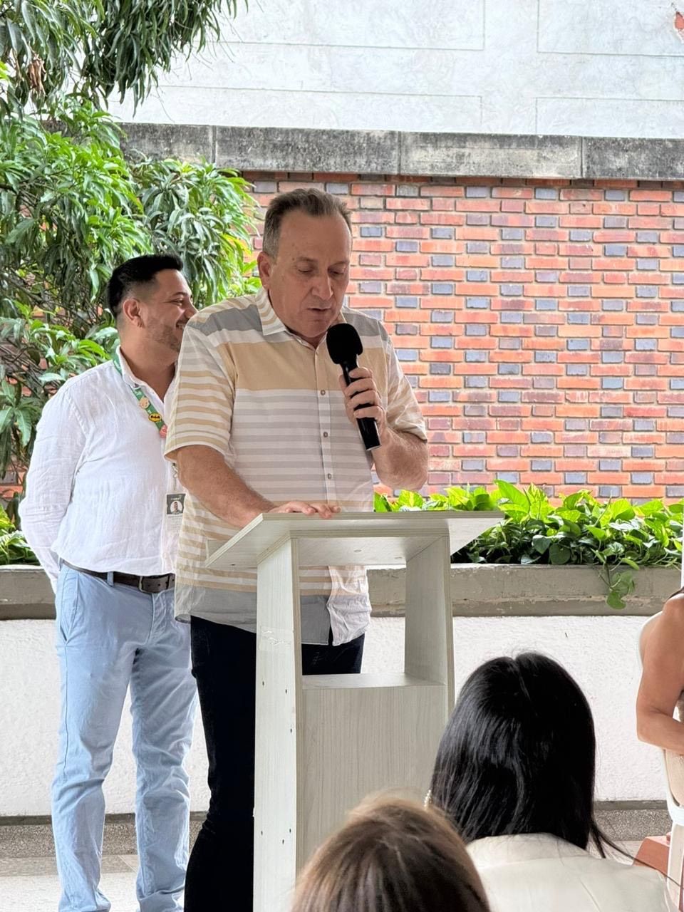 f6591cf7-66f5-4ae4-9132-632a53493885